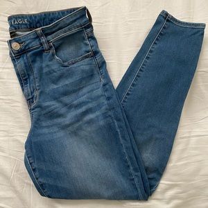 American Eagle High-Waist Jegging super stretch